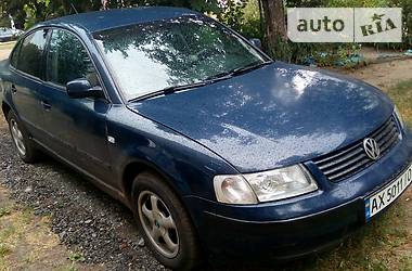 Седан Volkswagen Passat 1998 в Харькове