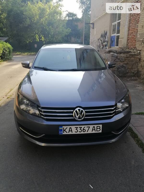 Седан Volkswagen Passat 2012 в Києві фото Седан Volkswagen Passat 2012 в Києві