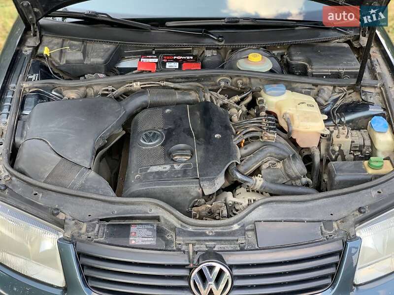 Універсал Volkswagen Passat 1999 в Олександрії