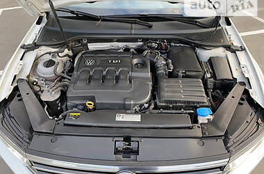 Универсал Volkswagen Passat 2015 в 