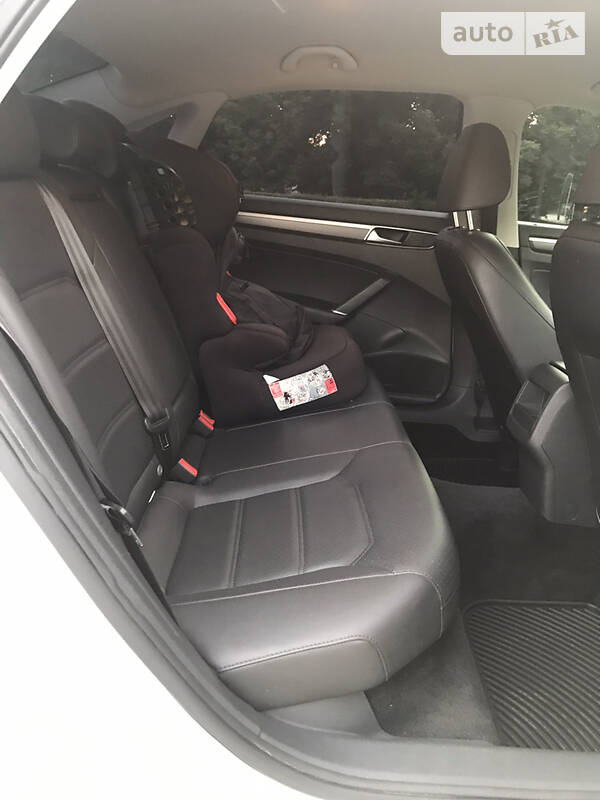 Седан Volkswagen Passat 2018 в Каменском