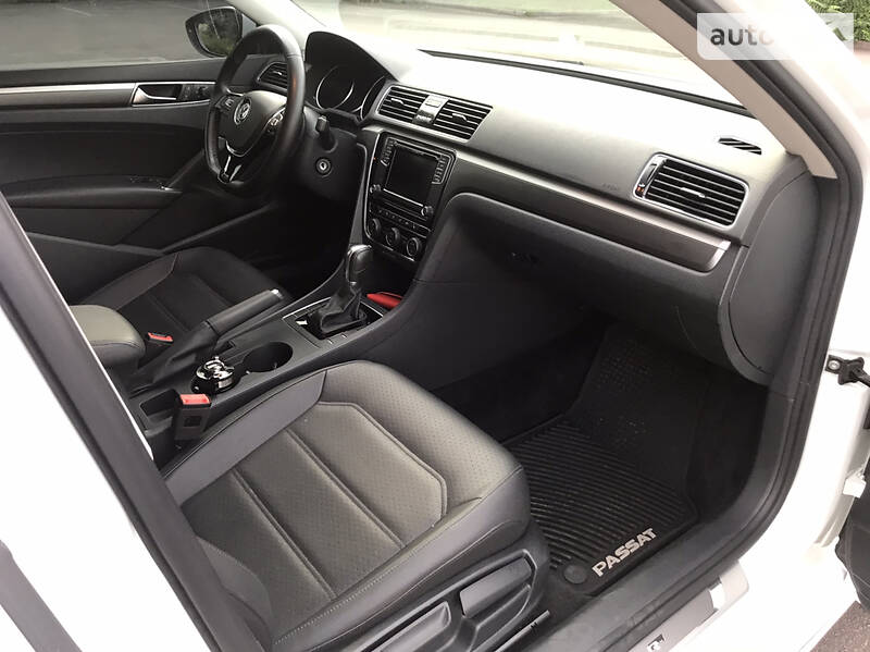 Седан Volkswagen Passat 2018 в Каменском