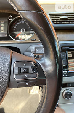 Седан Volkswagen Passat 2012 в 