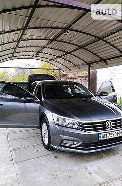 Седан Volkswagen Passat 2016 в 