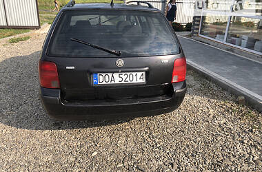 Універсал Volkswagen Passat 1998 в Чернівцях