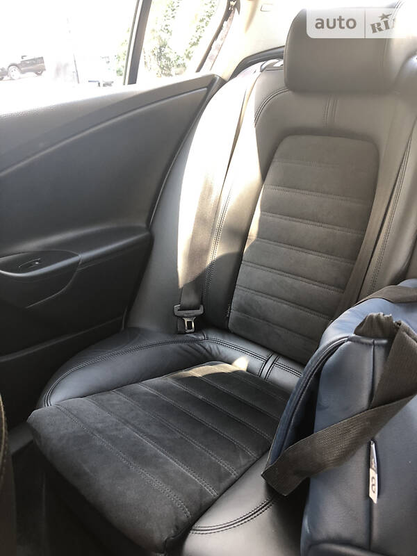 Седан Volkswagen Passat 2009 в Одессе