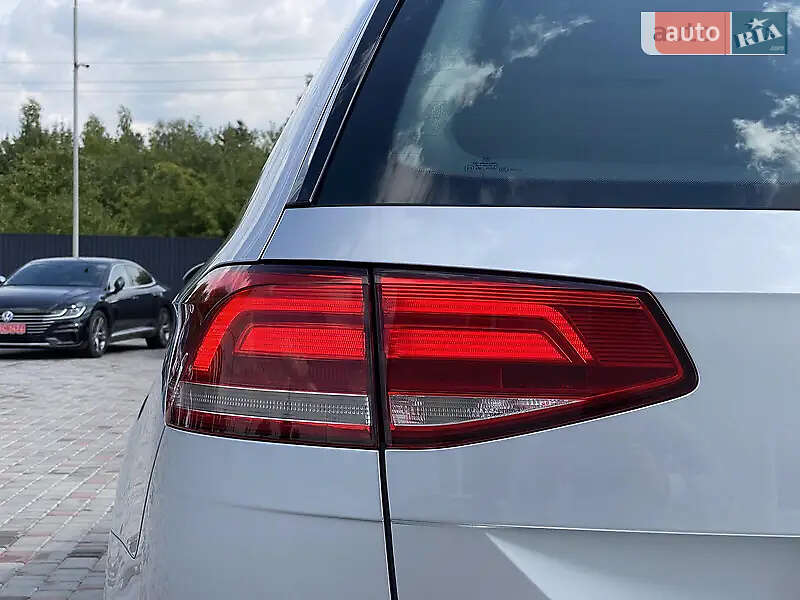 Универсал Volkswagen Passat 2017 в Сарнах