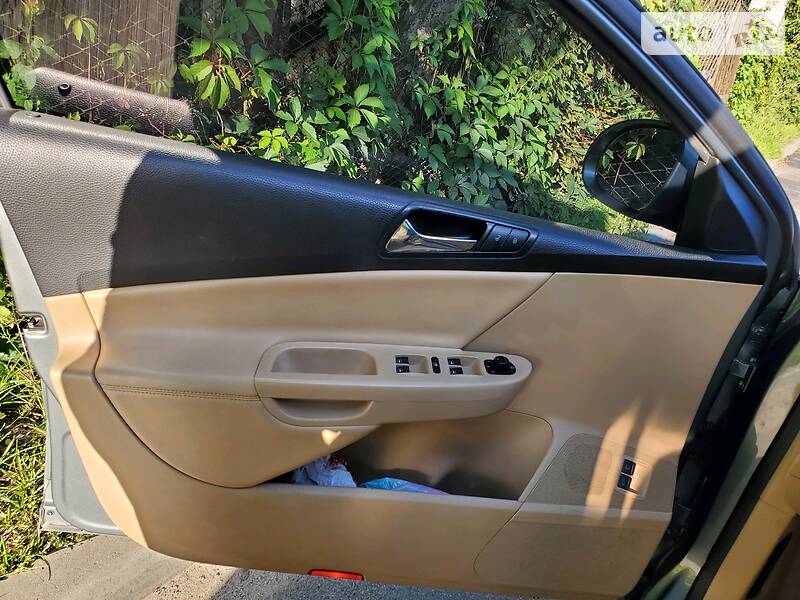 Седан Volkswagen Passat 2007 в Львові