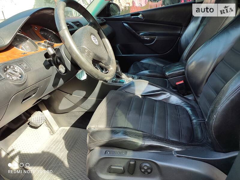 Седан Volkswagen Passat 2006 в Рогатине