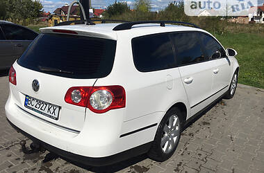 Універсал Volkswagen Passat 2008 в Самборі