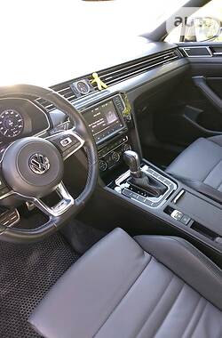 Универсал Volkswagen Passat 2016 в Львове