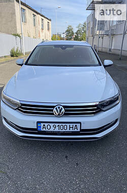 Универсал Volkswagen Passat 2017 в Иршаве