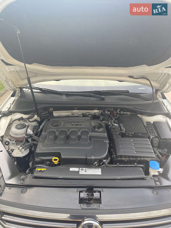 Універсал Volkswagen Passat 2017 в Іршаві