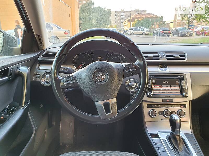 Универсал Volkswagen Passat 2013 в Киеве фото 6 Универсал Volkswagen Passat 2013 в Киеве