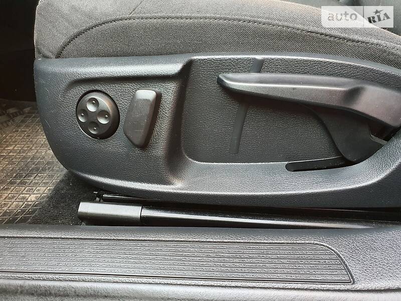 Универсал Volkswagen Passat 2013 в Киеве фото 9 Универсал Volkswagen Passat 2013 в Киеве