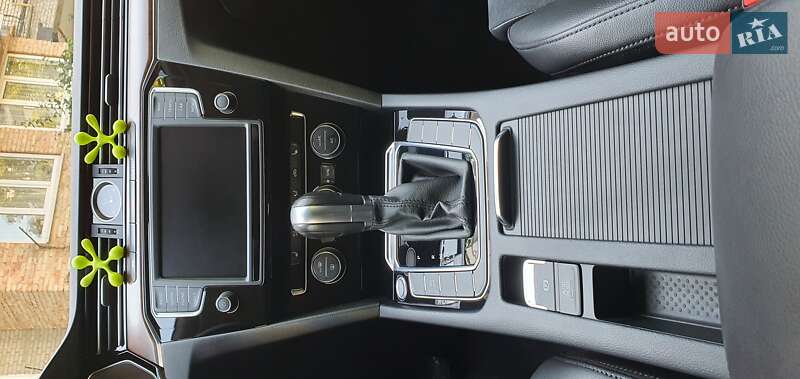Универсал Volkswagen Passat 2015 в Львове