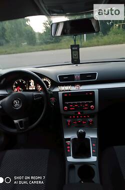 Седан Volkswagen Passat 2013 в Казатине