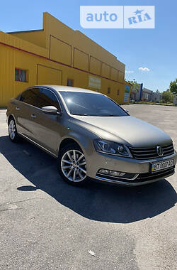 Седан Volkswagen Passat 2013 в Херсоне