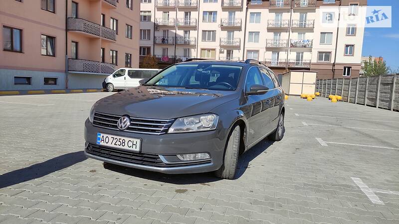 Універсал Volkswagen Passat 2013 в Ужгороді фото 10 Універсал Volkswagen Passat 2013 в Ужгороді