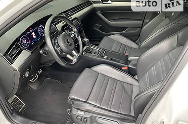 Седан Volkswagen Passat 2018 в 