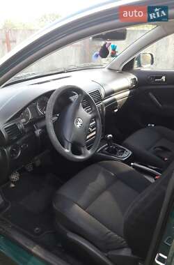 Универсал Volkswagen Passat 2001 в 