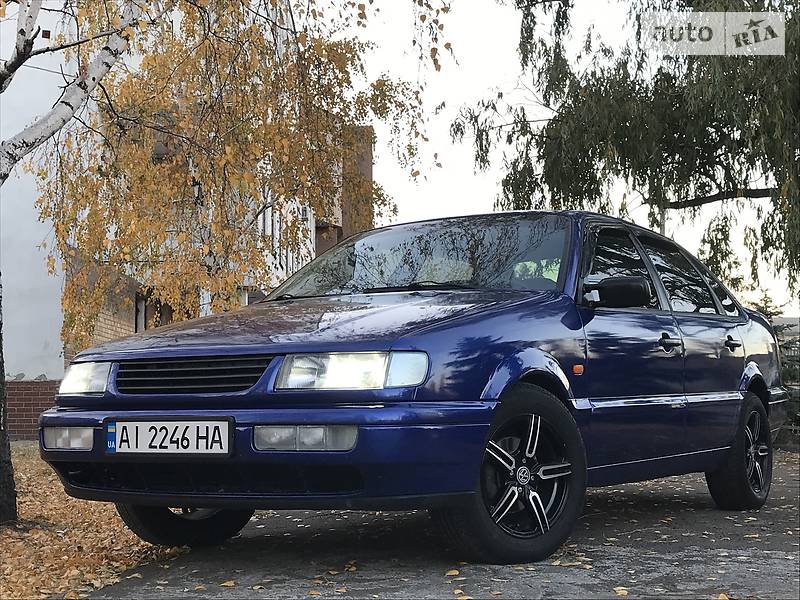 Седан Volkswagen Passat 1999 в Киеве