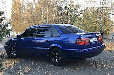 Седан Volkswagen Passat 1999 в Киеве