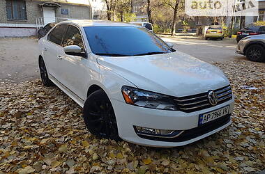 Седан Volkswagen Passat 2012 в Запорожье