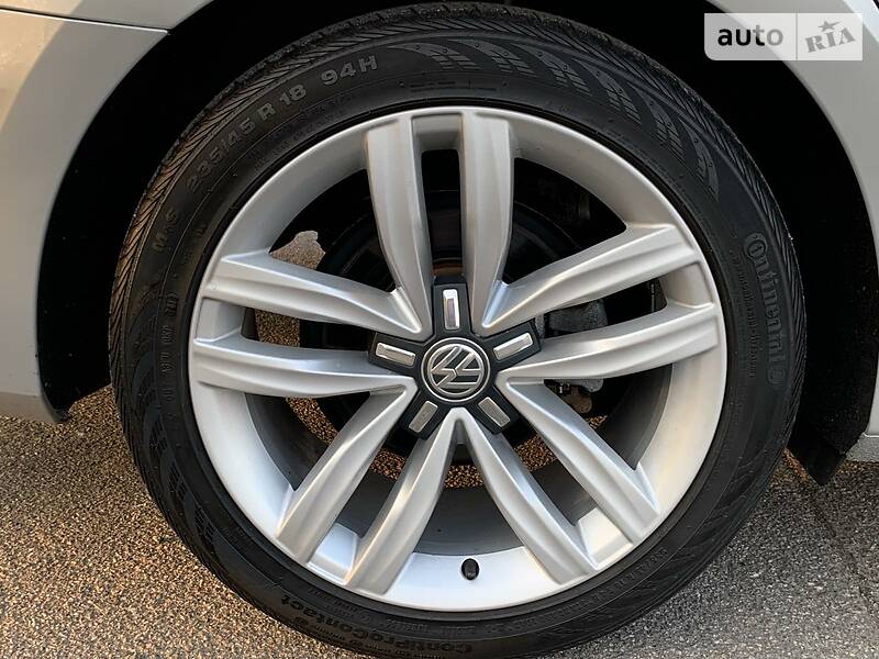 Седан Volkswagen Passat 2016 в Одессе