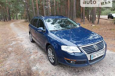 Универсал Volkswagen Passat 2007 в Ровно