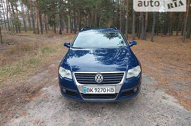 Универсал Volkswagen Passat 2007 в Ровно