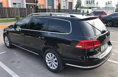 Универсал Volkswagen Passat 2012 в Киеве