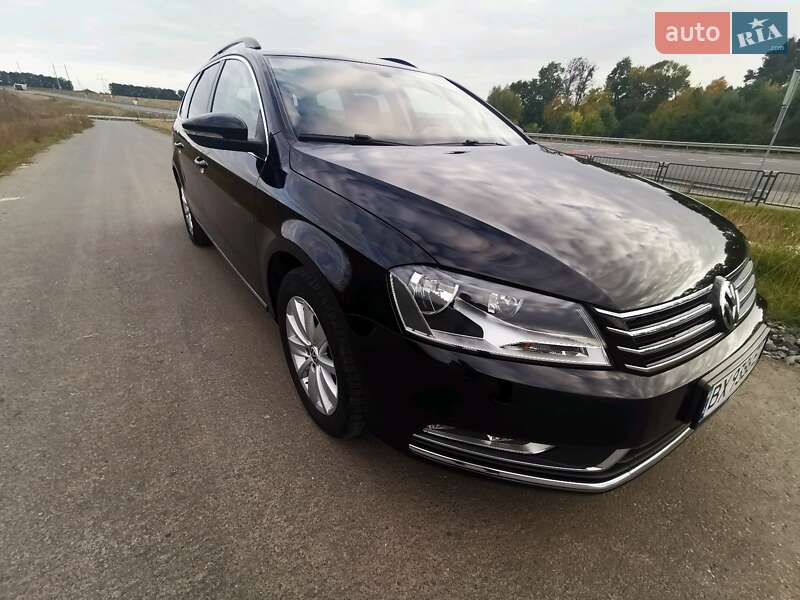 Универсал Volkswagen Passat 2012 в Хмельницком