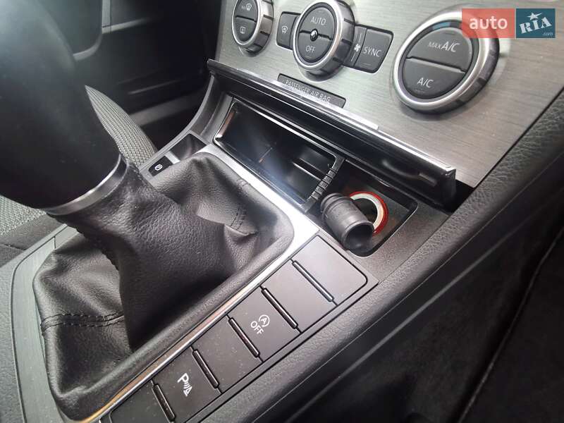 Универсал Volkswagen Passat 2012 в Хмельницком