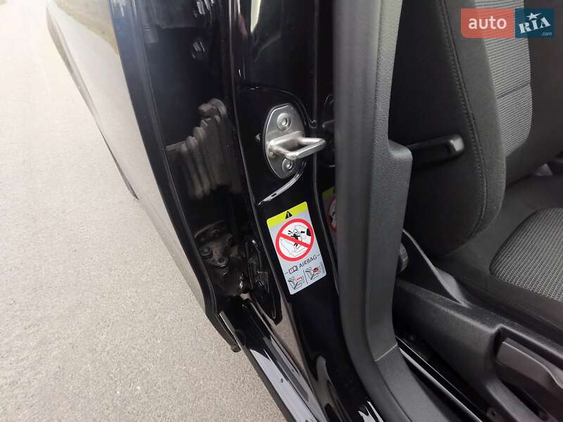 Универсал Volkswagen Passat 2012 в Хмельницком