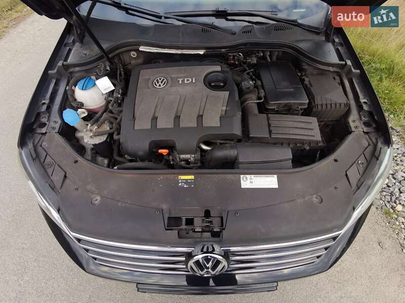 Универсал Volkswagen Passat 2012 в Хмельницком