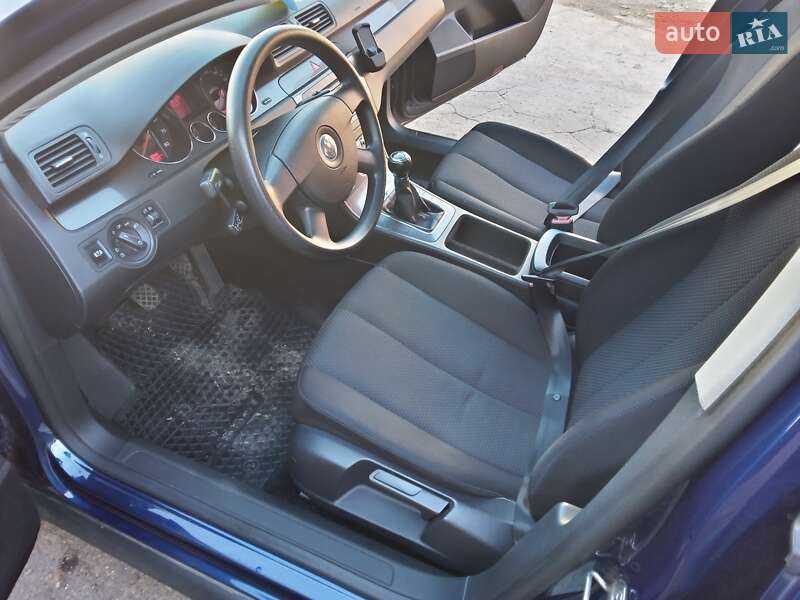 Универсал Volkswagen Passat 2005 в Измаиле