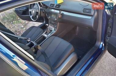 Универсал Volkswagen Passat 2005 в Измаиле