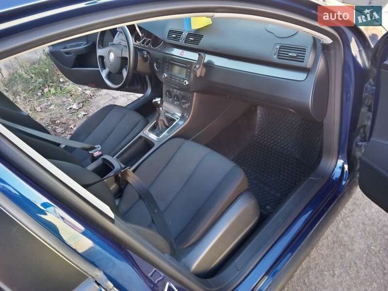 Универсал Volkswagen Passat 2005 в Измаиле