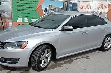 Седан Volkswagen Passat 2012 в Тернополі