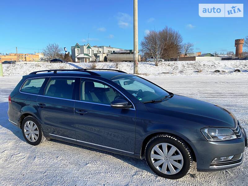 Універсал Volkswagen Passat 2011 в Полтаві