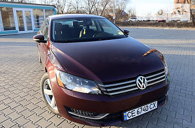 Седан Volkswagen Passat 2013 в Чернівцях