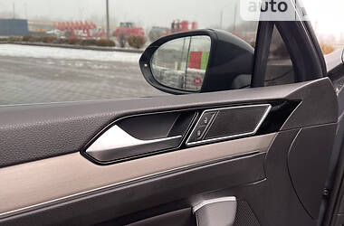 Седан Volkswagen Passat 2016 в 