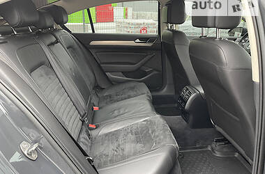 Седан Volkswagen Passat 2016 в 