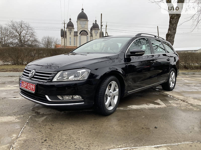 Универсал Volkswagen Passat 2011 в Стрые