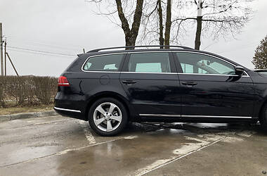 Универсал Volkswagen Passat 2011 в Стрые