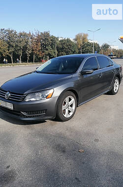 Седан Volkswagen Passat 2012 в Запорожье