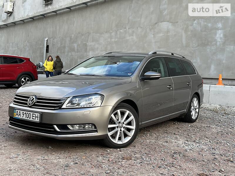 Универсал Volkswagen Passat 2012 в 
