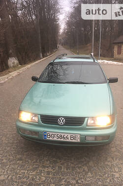 Универсал Volkswagen Passat 1994 в Черновцах