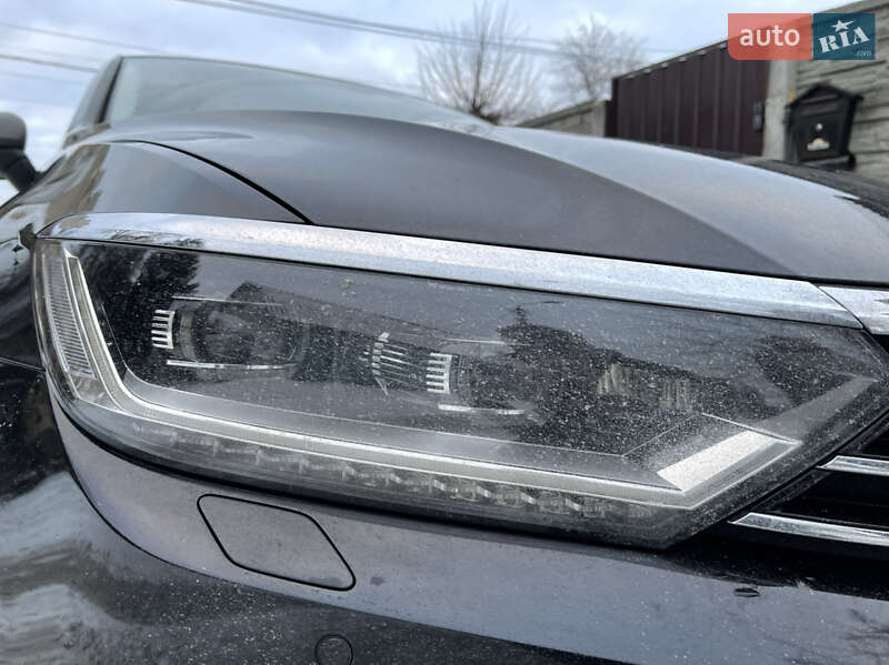 Седан Volkswagen Passat 2018 в Києві